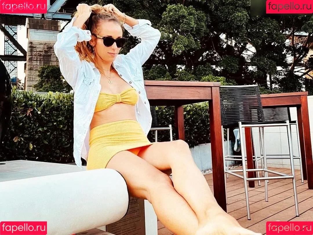 Annemarie Carpendale / Warnkross / annemarie_carpendale / annie_carpendale Onlyfans Photo Gallery 