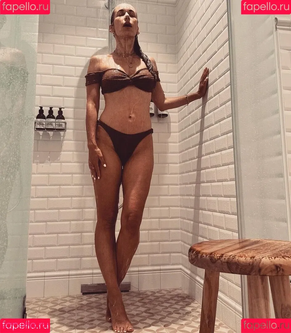 Annemarie Carpendale / Warnkross / annemarie_carpendale / annie_carpendale Onlyfans Photo Gallery 