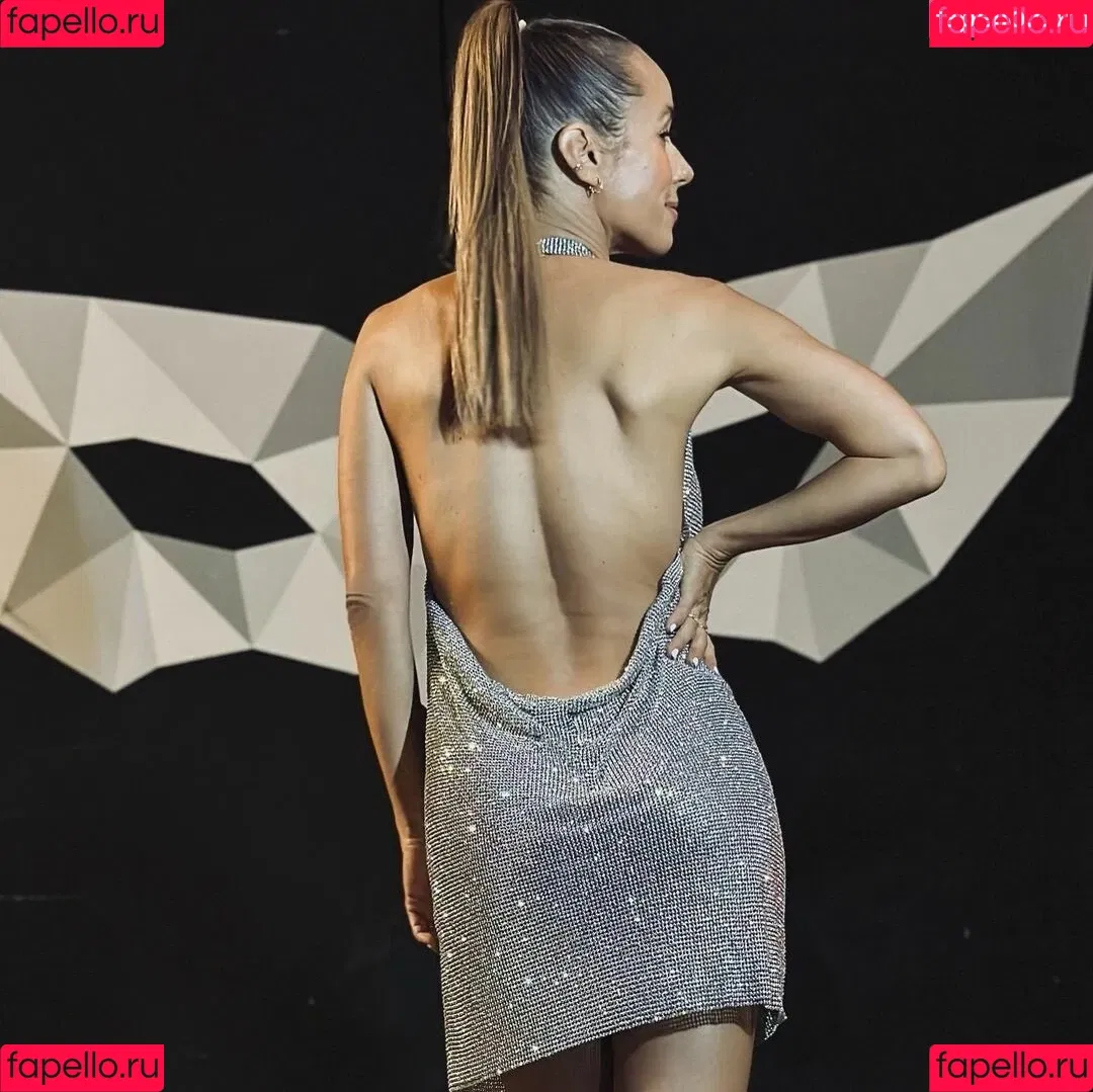 Annemarie Carpendale / Warnkross / annemarie_carpendale / annie_carpendale Onlyfans Photo Gallery 