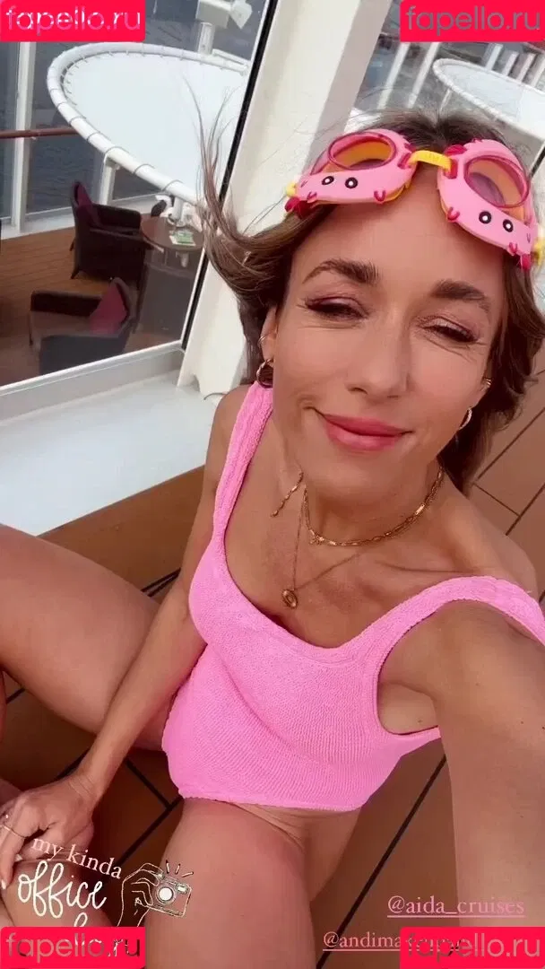 Annemarie Carpendale / Warnkross / annemarie_carpendale / annie_carpendale Onlyfans Photo Gallery 