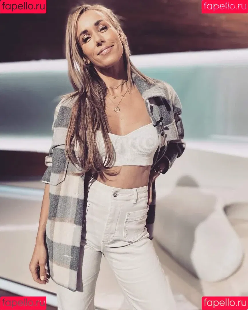 Annemarie Carpendale / Warnkross / annemarie_carpendale / annie_carpendale Onlyfans Photo Gallery 