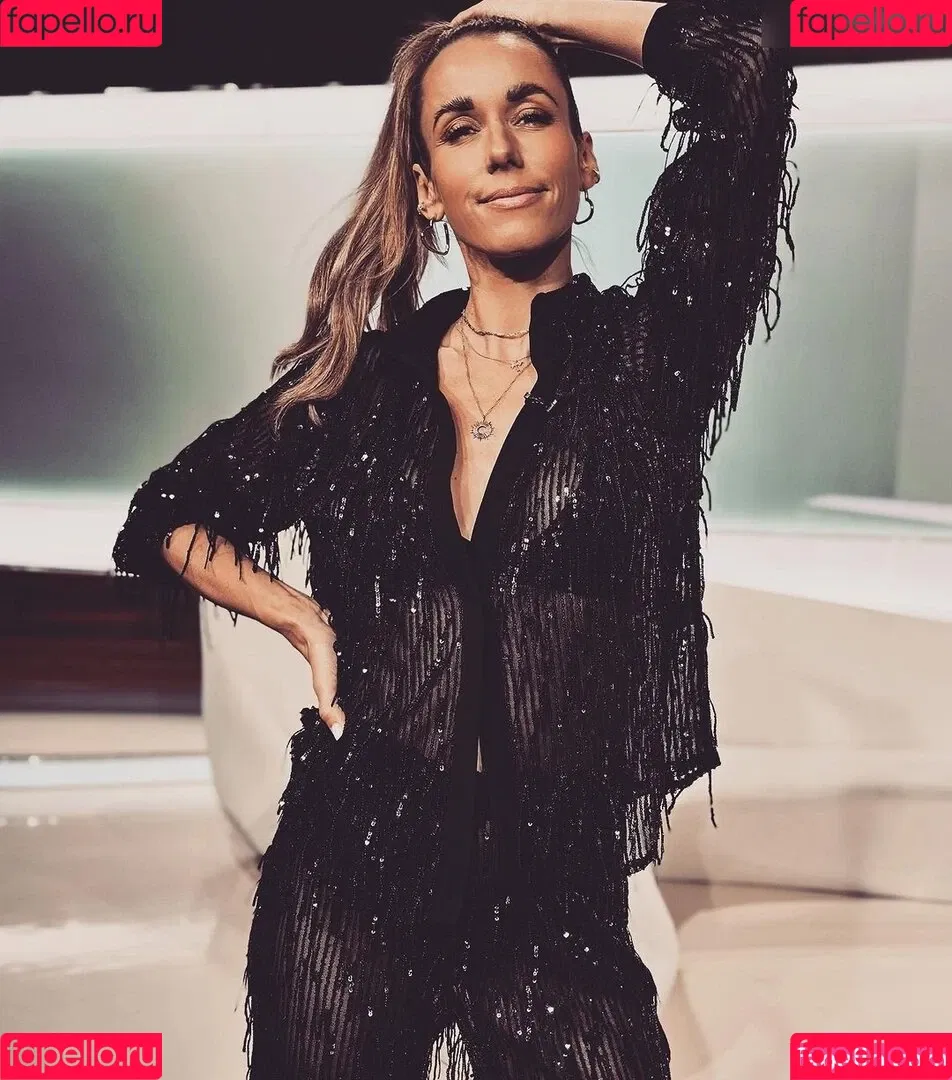 Annemarie Carpendale / Warnkross / annemarie_carpendale / annie_carpendale Onlyfans Photo Gallery 