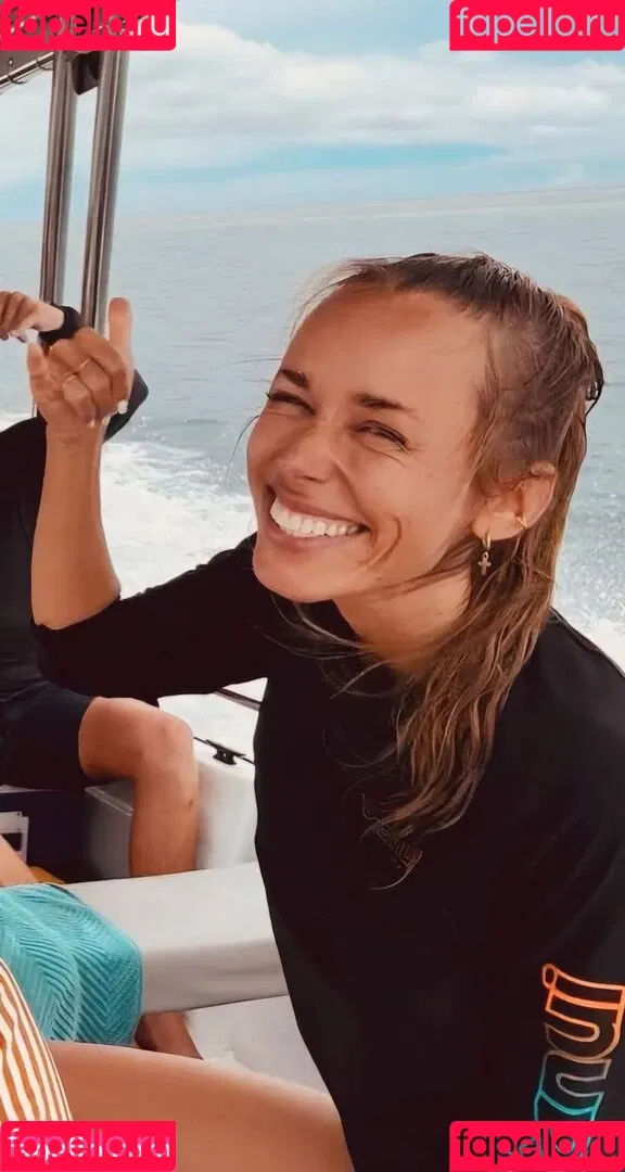 Annemarie Carpendale / Warnkross / annemarie_carpendale / annie_carpendale Onlyfans Photo Gallery 