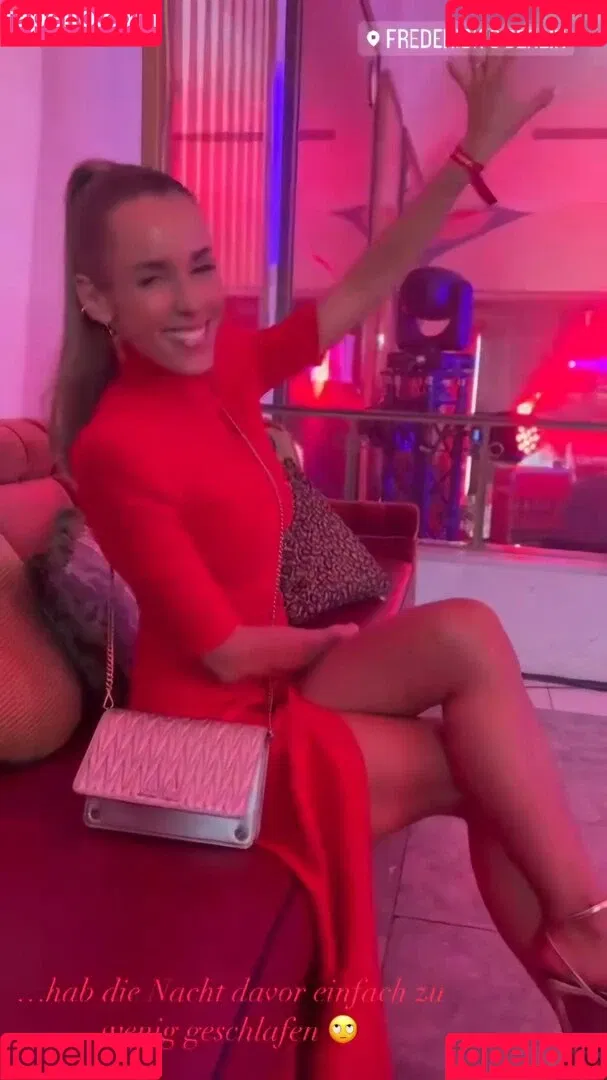 Annemarie Carpendale / Warnkross / annemarie_carpendale / annie_carpendale Onlyfans Photo Gallery 