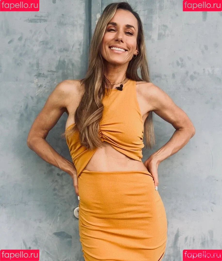 Annemarie Carpendale / Warnkross / annemarie_carpendale / annie_carpendale Onlyfans Photo Gallery 