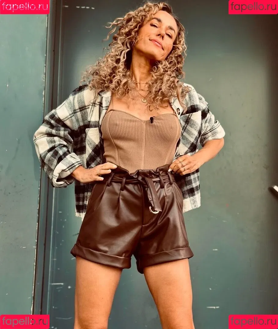 Annemarie Carpendale / Warnkross / annemarie_carpendale / annie_carpendale Onlyfans Photo Gallery 