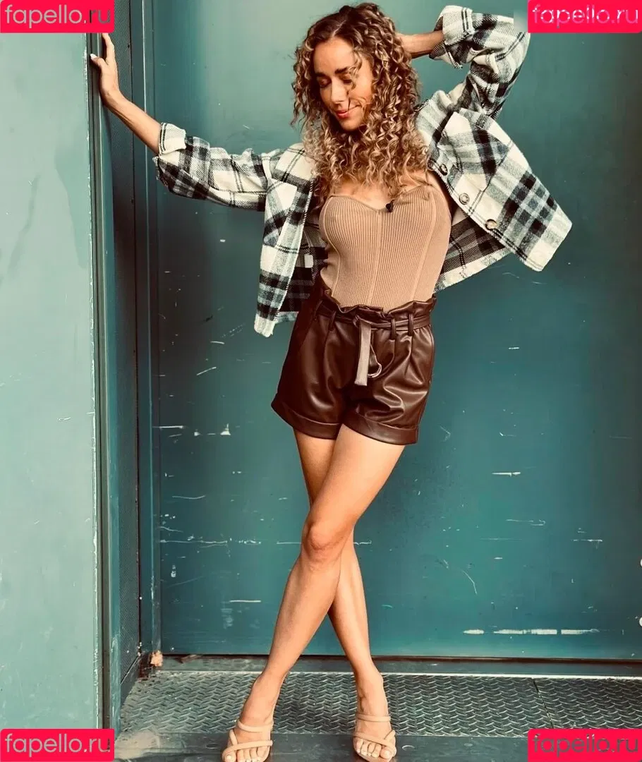 Annemarie Carpendale / Warnkross / annemarie_carpendale / annie_carpendale Onlyfans Photo Gallery 