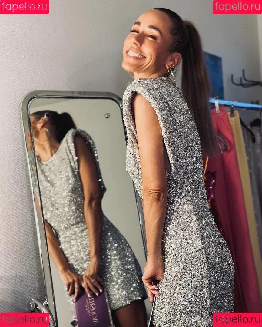 Annemarie Carpendale / Warnkross / annemarie_carpendale / annie_carpendale Onlyfans Photo Gallery 