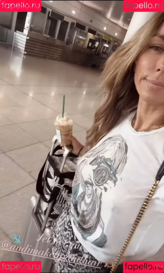 Annemarie Carpendale / Warnkross / annemarie_carpendale / annie_carpendale Onlyfans Photo Gallery 