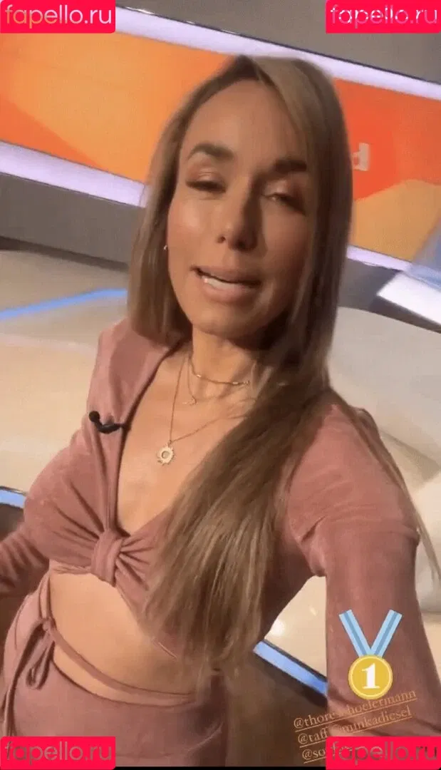 Annemarie Carpendale / Warnkross / annemarie_carpendale / annie_carpendale Onlyfans Photo Gallery 