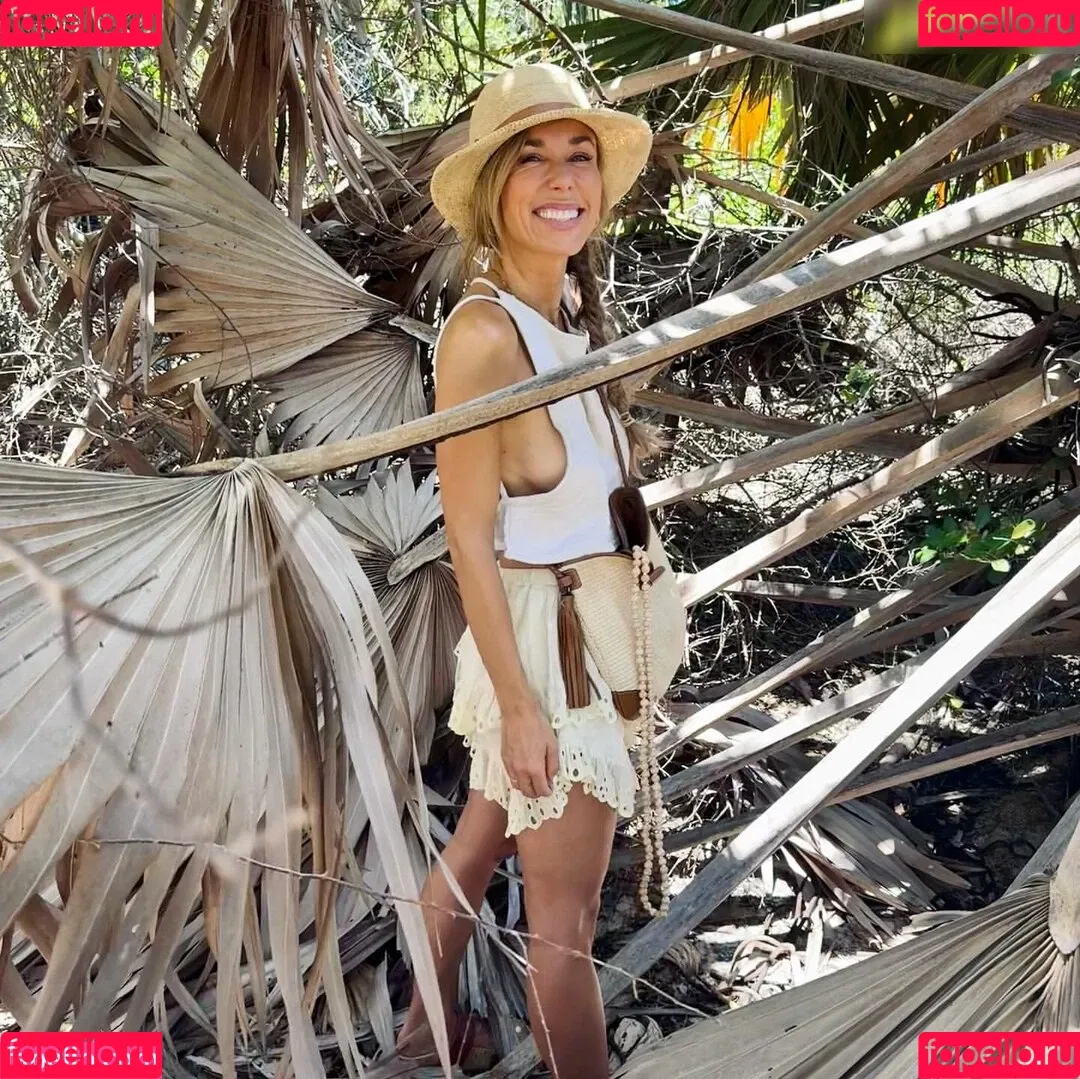 Annemarie Carpendale / Warnkross / annemarie_carpendale / annie_carpendale Onlyfans Photo Gallery 