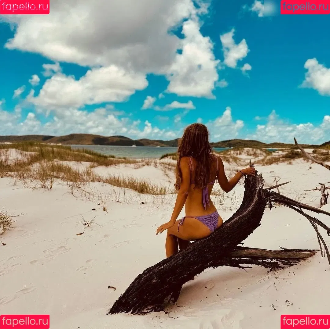 Annemarie Carpendale / Warnkross / annemarie_carpendale / annie_carpendale Onlyfans Photo Gallery 