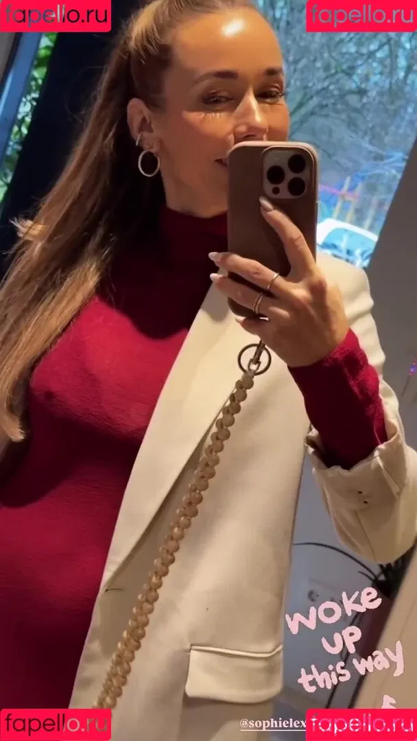 Annemarie Carpendale / Warnkross / annemarie_carpendale / annie_carpendale Onlyfans Photo Gallery 