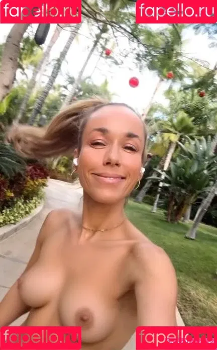 Annemarie Carpendale / Warnkross / annemarie_carpendale / annie_carpendale Onlyfans Photo Gallery 