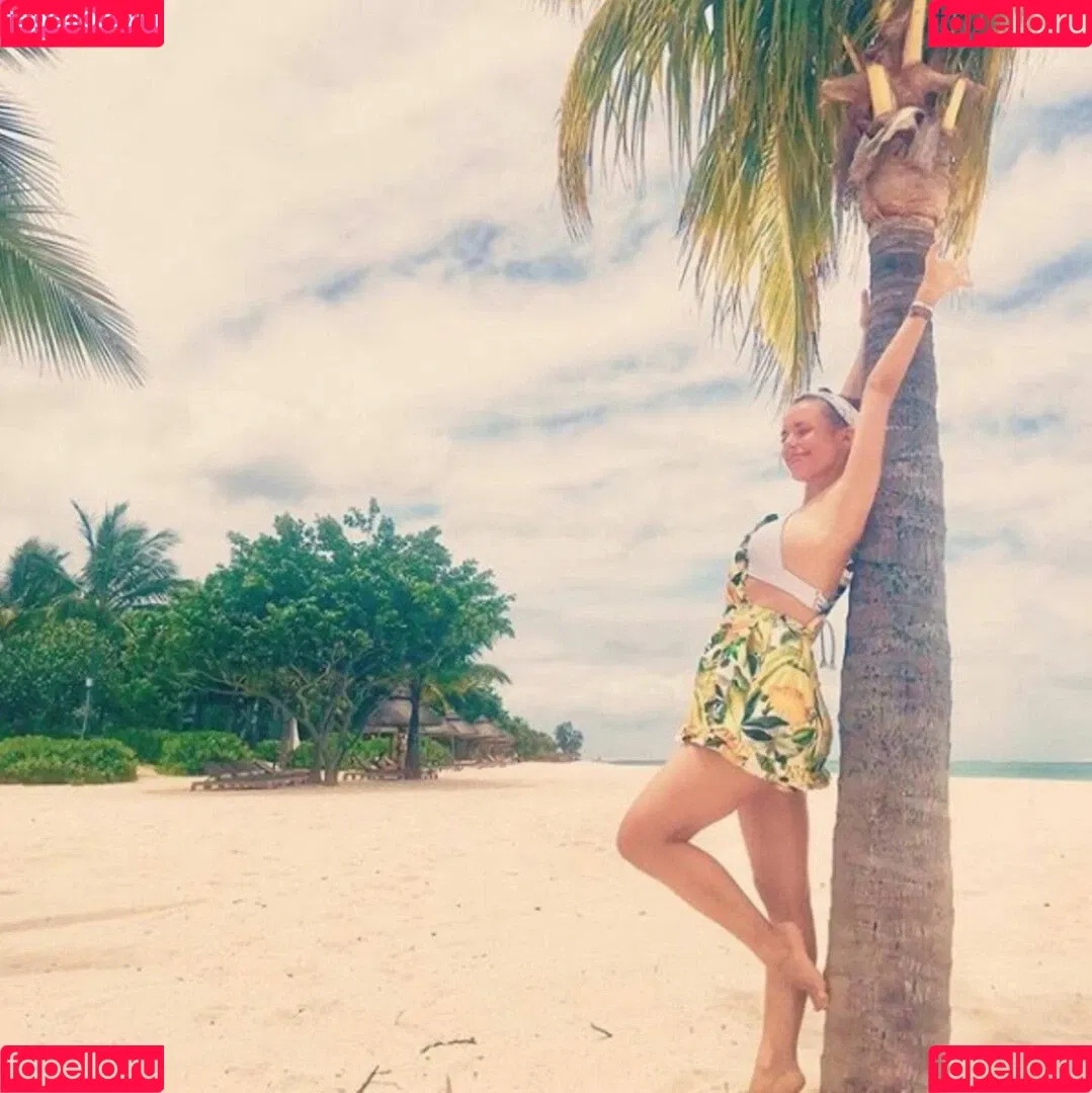 Annemarie Carpendale / Warnkross / annemarie_carpendale / annie_carpendale Onlyfans Photo Gallery 