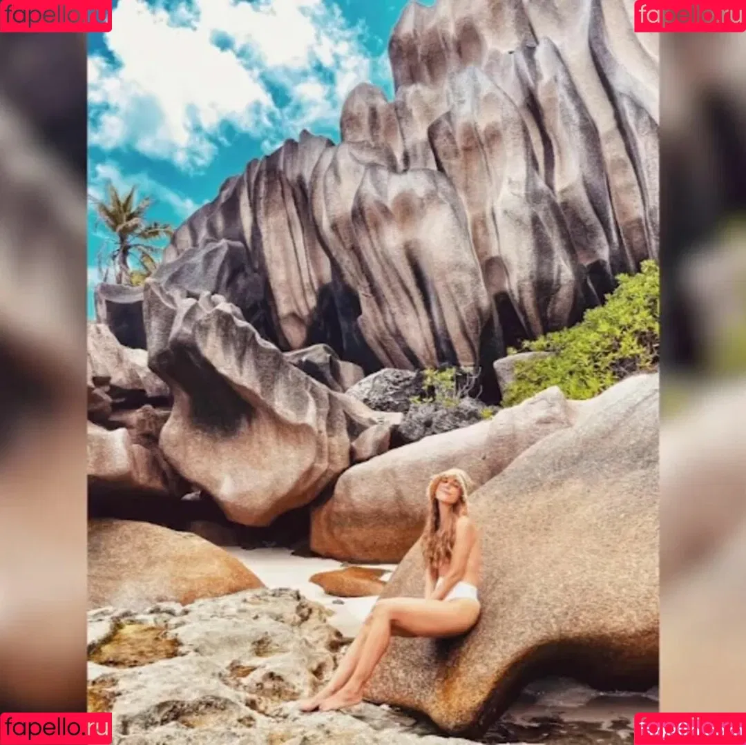 Annemarie Carpendale / Warnkross / annemarie_carpendale / annie_carpendale Onlyfans Photo Gallery 