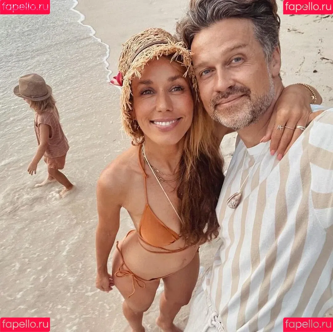 Annemarie Carpendale / Warnkross / annemarie_carpendale / annie_carpendale Onlyfans Photo Gallery 