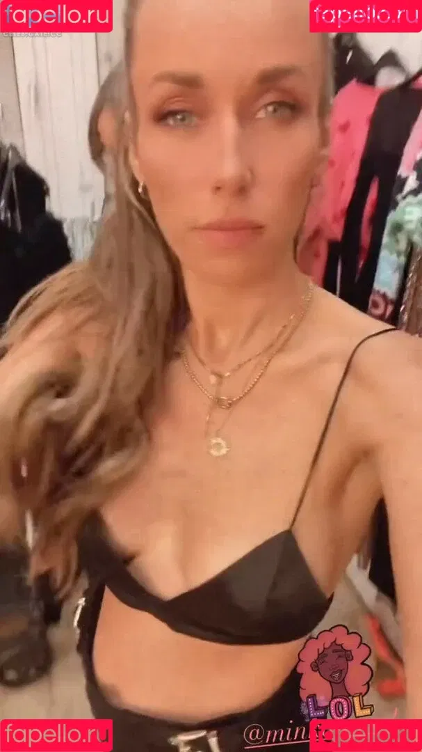 Annemarie Carpendale / Warnkross / annemarie_carpendale / annie_carpendale Onlyfans Photo Gallery 