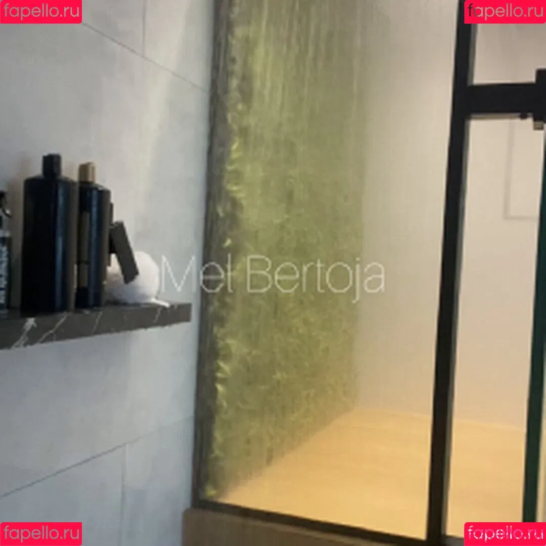 Mel Bertoja / eumelbertoja / melbertoja Onlyfans Photo Gallery 
