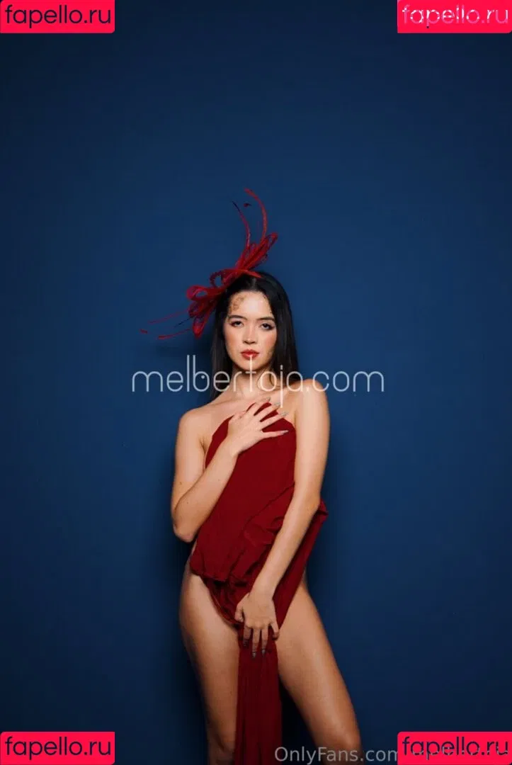Mel Bertoja / eumelbertoja / melbertoja Onlyfans Photo Gallery 