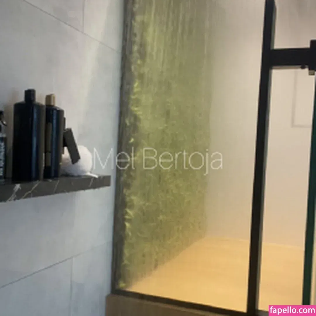 Mel Bertoja / eumelbertoja / melbertoja Onlyfans Photo Gallery 