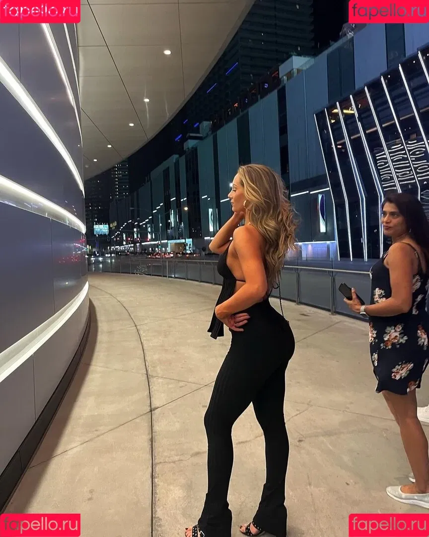 Anna Jay / annajay____ / aprettyjay Onlyfans Photo Gallery 