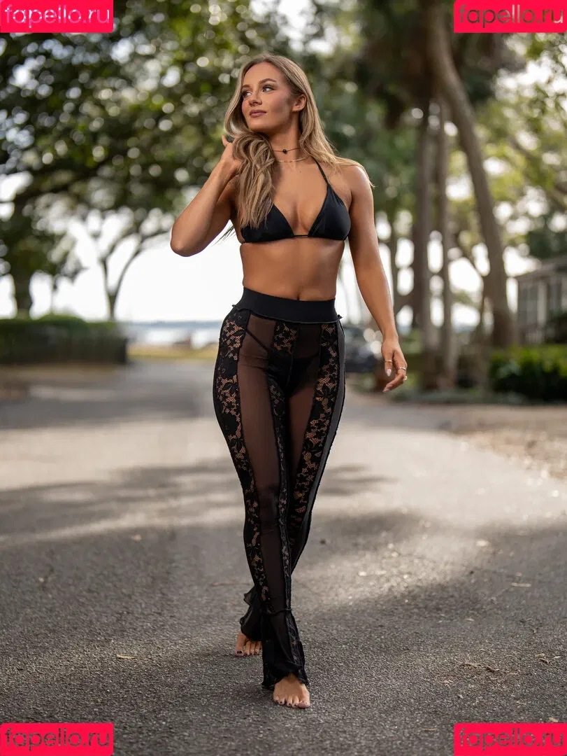 Anna Jay / annajay____ / aprettyjay Onlyfans Photo Gallery 