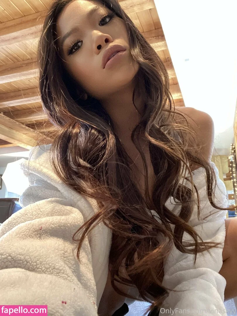 Vinaskyy / vinabambina Onlyfans Photo Gallery 