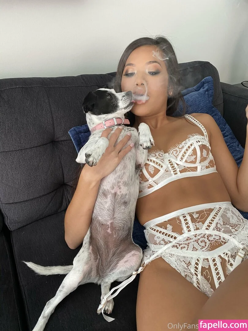 Vinaskyy / vinabambina Onlyfans Photo Gallery 