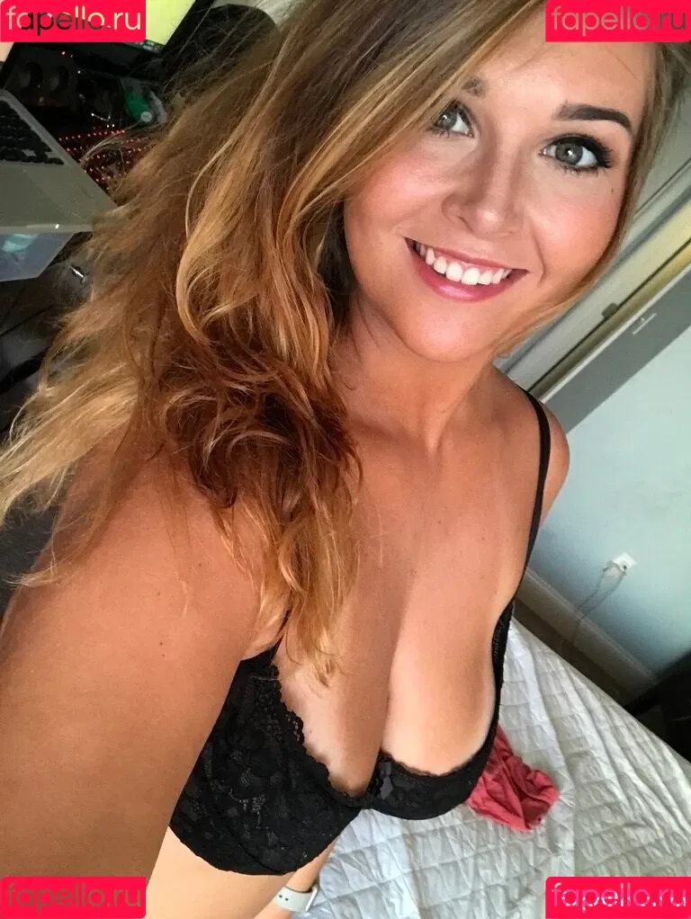 cybertits / interstellartits Onlyfans Photo Gallery 
