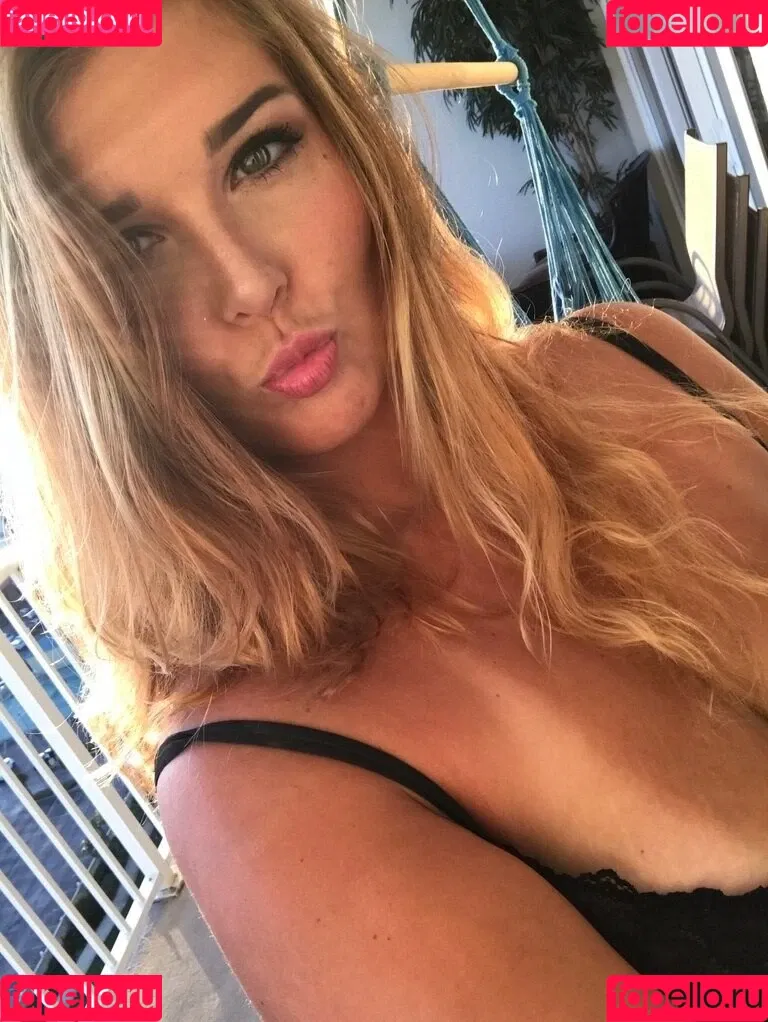 cybertits / interstellartits Onlyfans Photo Gallery 