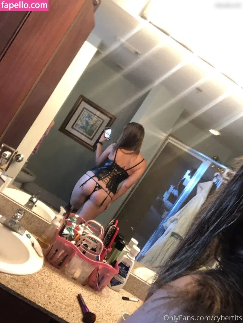 cybertits / interstellartits Onlyfans Photo Gallery 