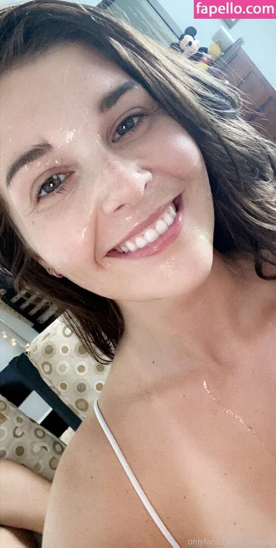 cybertits / interstellartits Onlyfans Photo Gallery 