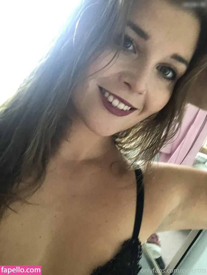 cybertits / interstellartits Onlyfans Photo Gallery 