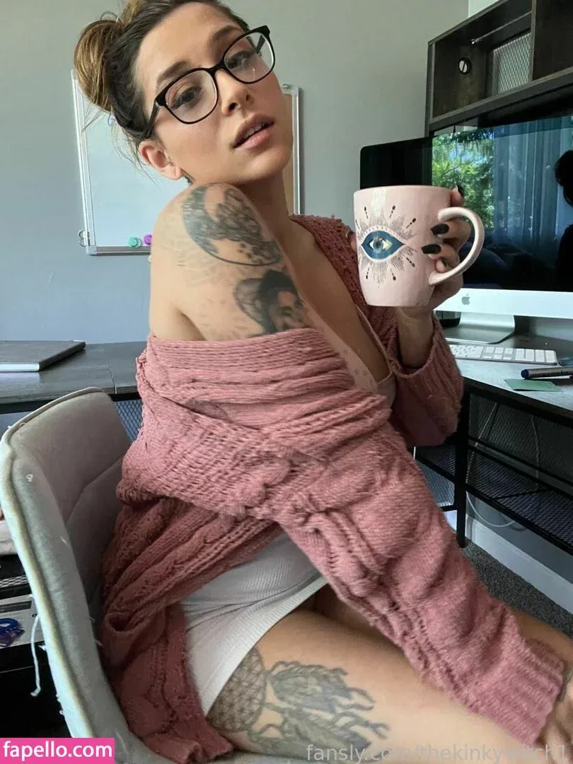 thekinkywitch1 / thekinkywitchh2 Onlyfans Photo Gallery 