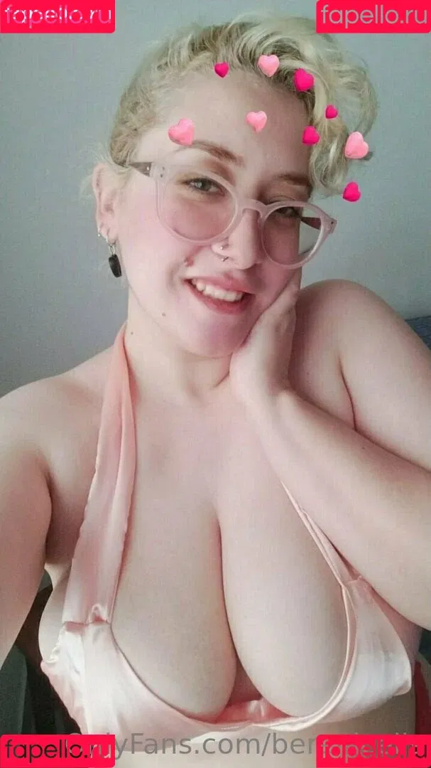 beremanitta / berenicelis Onlyfans Photo Gallery 