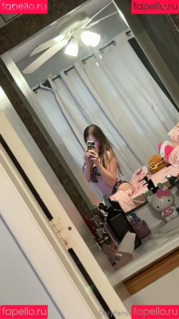 egirlshae Onlyfans Photo Gallery 