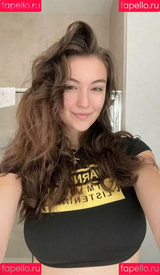 Beautyandbrainswithatwist - / Rachel Pizzolato / beautyandbrainswithatwist / biancasotelo14 / braintwist2112 Onlyfans Photo Gallery 