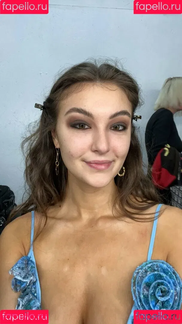 Beautyandbrainswithatwist - / Rachel Pizzolato / beautyandbrainswithatwist / biancasotelo14 / braintwist2112 Onlyfans Photo Gallery 