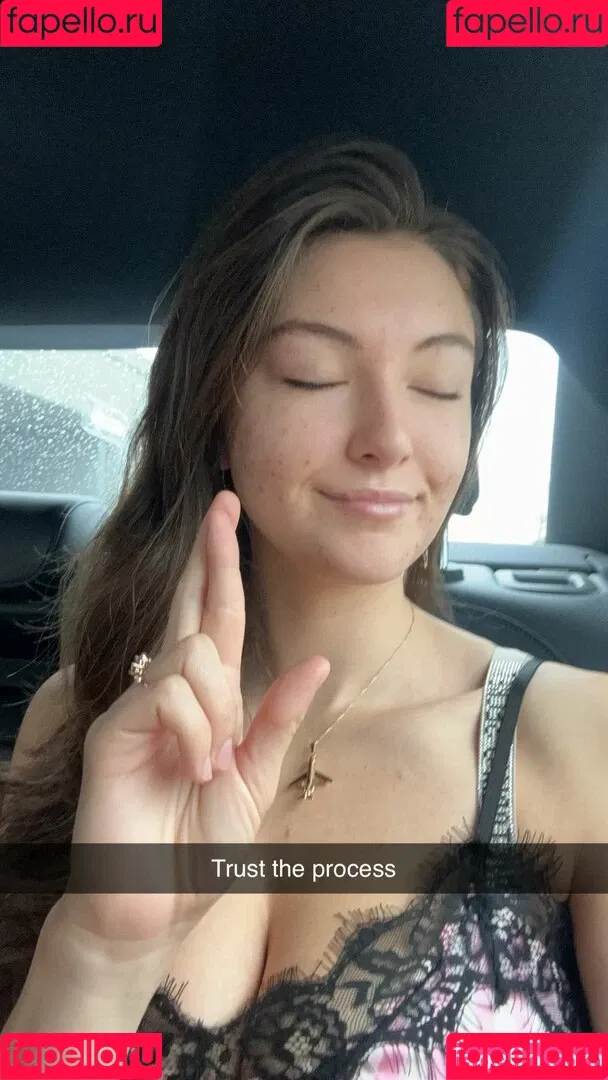 Beautyandbrainswithatwist - / Rachel Pizzolato / beautyandbrainswithatwist / biancasotelo14 / braintwist2112 Onlyfans Photo Gallery 