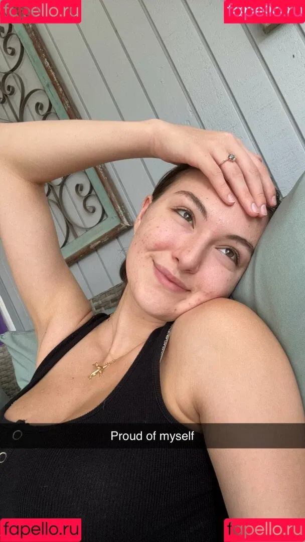 Beautyandbrainswithatwist - / Rachel Pizzolato / beautyandbrainswithatwist / biancasotelo14 / braintwist2112 Onlyfans Photo Gallery 