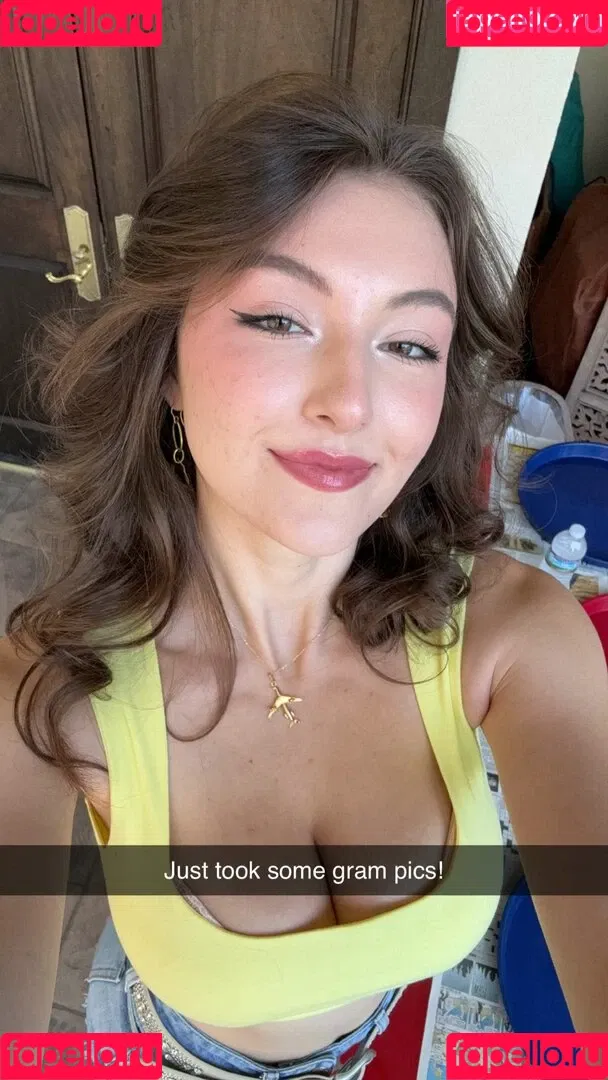 Beautyandbrainswithatwist - / Rachel Pizzolato / beautyandbrainswithatwist / biancasotelo14 / braintwist2112 Onlyfans Photo Gallery 