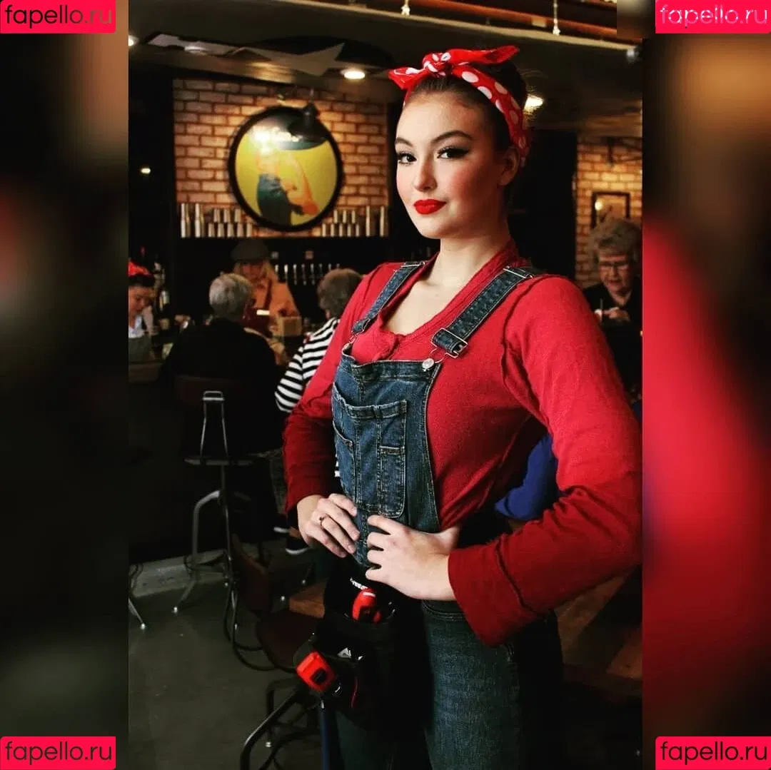 Beautyandbrainswithatwist - / Rachel Pizzolato / beautyandbrainswithatwist / biancasotelo14 / braintwist2112 Onlyfans Photo Gallery 