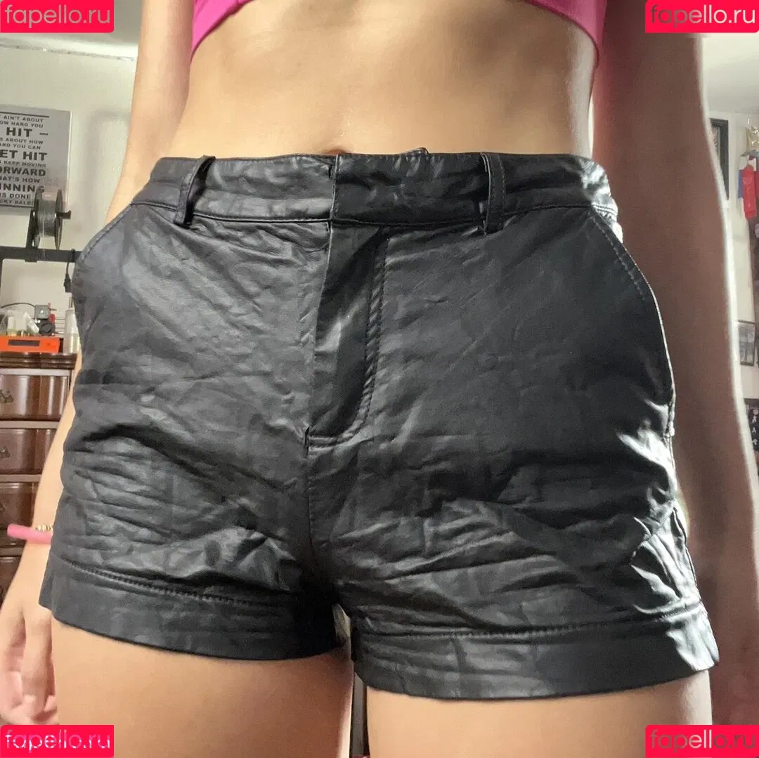 Beautyandbrainswithatwist - / Rachel Pizzolato / beautyandbrainswithatwist / biancasotelo14 / braintwist2112 Onlyfans Photo Gallery 