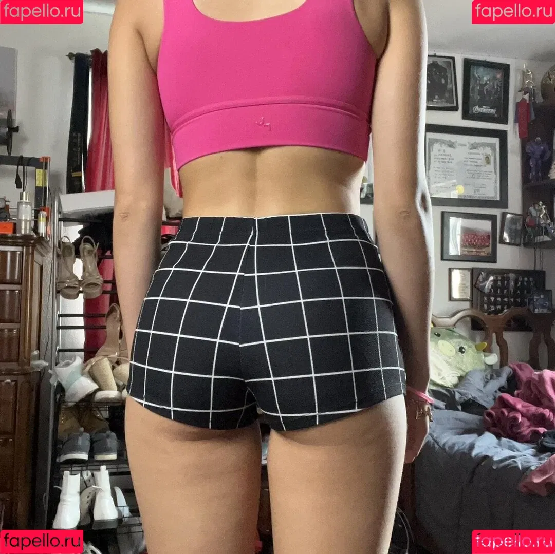 Beautyandbrainswithatwist - / Rachel Pizzolato / beautyandbrainswithatwist / biancasotelo14 / braintwist2112 Onlyfans Photo Gallery 