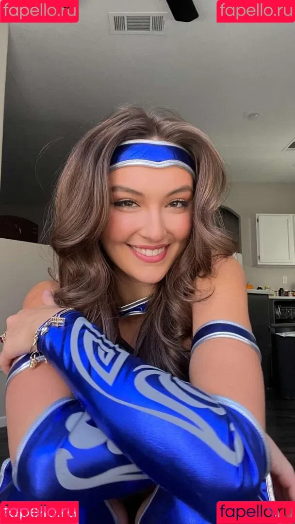 Beautyandbrainswithatwist - / Rachel Pizzolato / beautyandbrainswithatwist / biancasotelo14 / braintwist2112 Onlyfans Photo Gallery 