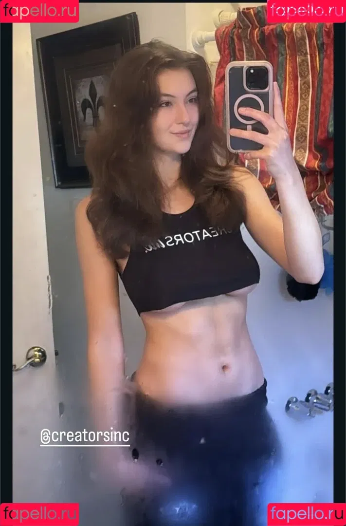 Beautyandbrainswithatwist - / Rachel Pizzolato / beautyandbrainswithatwist / biancasotelo14 / braintwist2112 Onlyfans Photo Gallery 