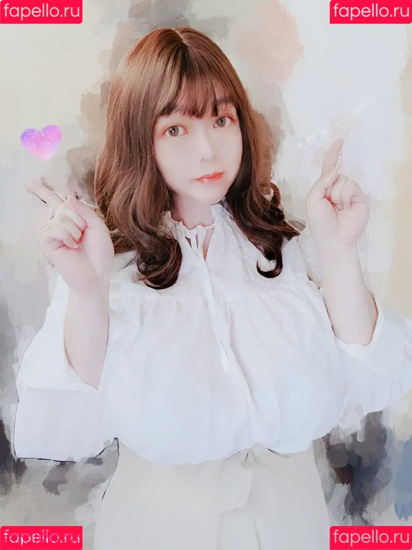 / BeBe / bbpigbbbb / bbpigbebe / zzabbybaby / ベベ / 比比 Onlyfans Photo Gallery 