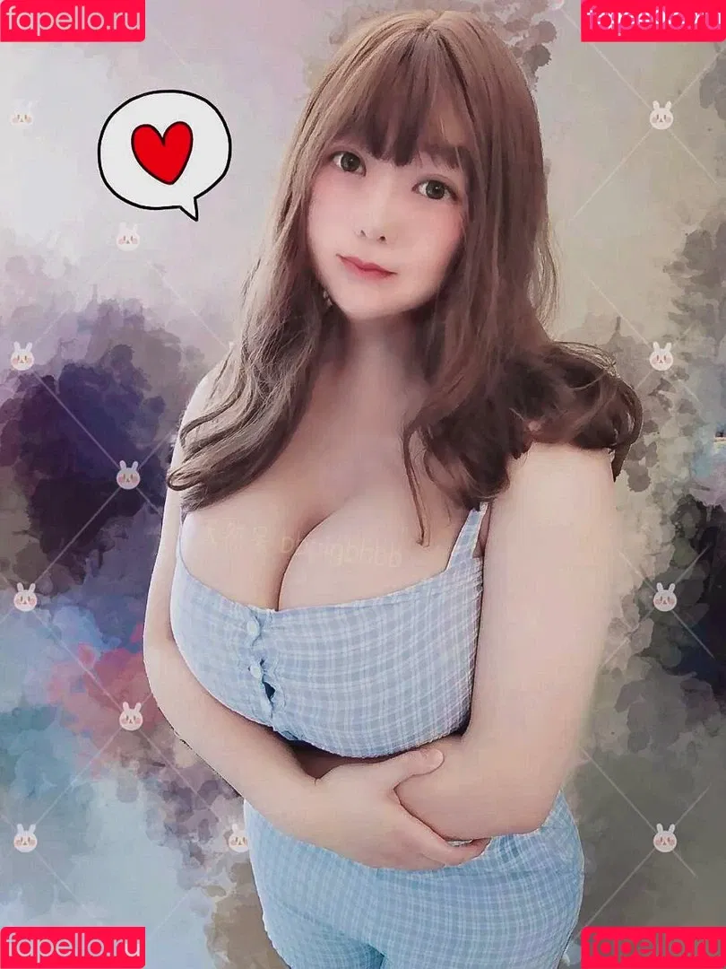 / BeBe / bbpigbbbb / bbpigbebe / zzabbybaby / ベベ / 比比 Onlyfans Photo Gallery 