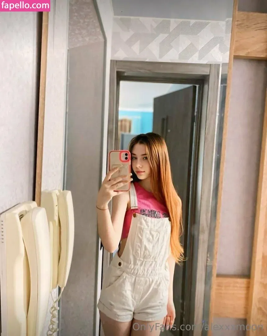 alexxxmoon Onlyfans Photo Gallery 